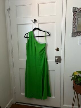 Alexia Admor Vibrant Green One-Shoulder Midi Dress